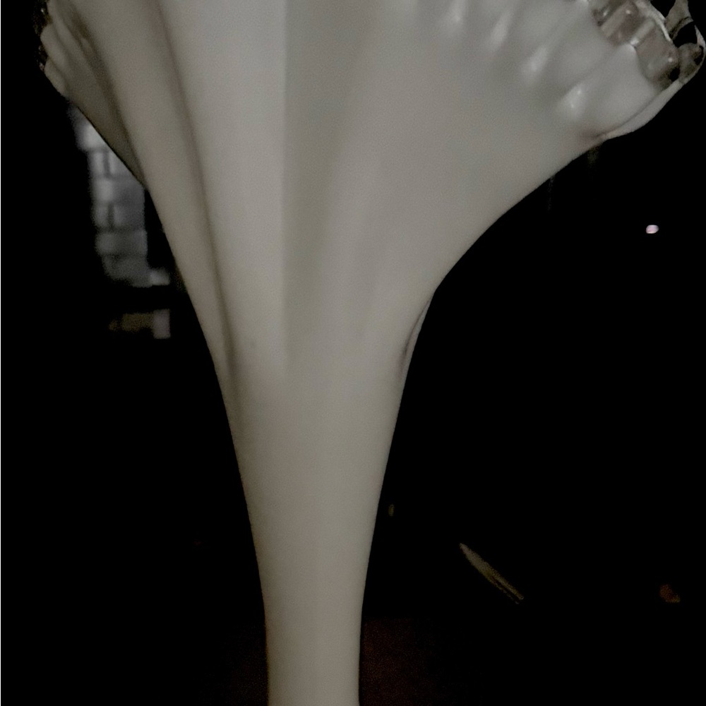Vintage "Large" Fenton Silvercrest Petticoat Fan Vase 13" tall - Picture 4 of 13